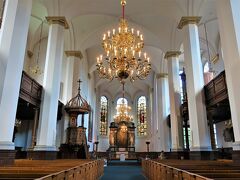 Helligåndskirken（聖霊教会）

ショッピングも良いですが、個人的には外せない教会巡り。ストロイエの途中に建っているコペンハーゲンで最も歴史のある教会のひとつ聖霊教会。