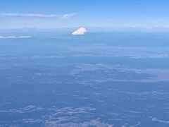 右手には富士山
ここまでは晴天だったけど、この先日本列島はぶ厚い雲の下
天気予報では関東地方以外は雪か雨
高知でも積雪とこの先やや不安・・・
