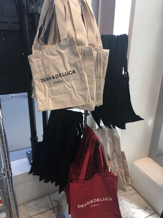 これの黒のバック買いました