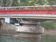 廻旋橋の回転することろ