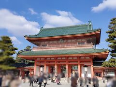 「岡崎神社」から歩いて『平安神宮』へ