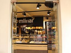 Mlinar
イタリア語も飛び交うパン屋さん。
外で食べる場合は、カモメに狙われないように！