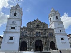 メトロポリタン・カテドラル（Metropolitan Cathedral Basilica of Santa Maria the Ancient）