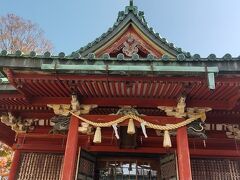 尾崎神社で旅の安全祈願。