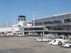 到着したのは晴天の佐賀空港です。
紅葉シーズン＆全国旅行支援で観光する人も増えてきたため、なるべく人混みを避けられるちょっとマイナーな場所を選んでみました。(あっ、佐賀の方、マイナーなんて言っちゃってすみません！）