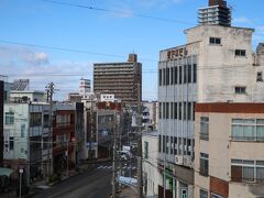 碧南へ行った時、刈谷市駅からの眺め（これ↑）が気になっていたのです