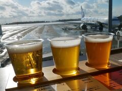 Day1
観光を終え、函館空港のカフェ「FLIGHT FRY」でクラフトビールの飲み比べを楽しんだ後、新千歳空港へ。
（「FLIGHT FRY」はセキュリティチェック後の待合室内にあります）

↓函館観光の旅行記
https://4travel.jp/travelogue/11800858