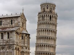 まあまあ巨大な建造物が傾いたまま平然と立ってることにびびります。