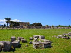 パエストゥムとヴェリアの古代遺跡群を含むチレントとディアノ渓谷国立公園とパドゥーラのカルトゥジオ修道院