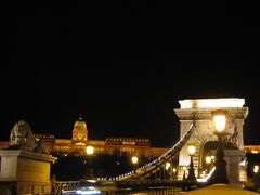 セーチェニ鎖橋からブダ王宮