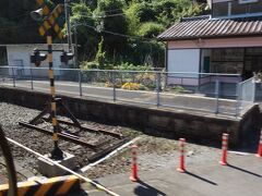 本川内駅。
昔はスイッチバックの駅でした。