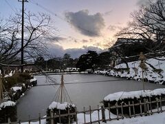 冬の夜が更けるのは早い
結局鶴ヶ岡城跡を観光したのがせいぜい