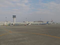 高松空港に到着