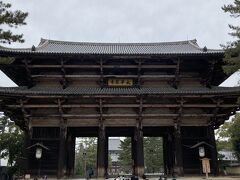 次は東大寺。