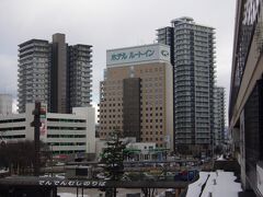 今回の旅は盛岡駅すぐそばのホテルルートイン盛岡駅をベースにして旅しています。
旅行日３日目(1月7日)は色んな鉄道に乗っていきたいと思います。
ということで、朝目覚めて身支度を整えてから…、