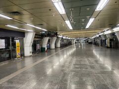 金浦空港駅　夜はガラガラ