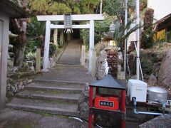 向かったのは徒歩で5分ほどの八重垣神社。八重垣神社と言えば、島根県の方が有名ですが、わたかの島にもありました