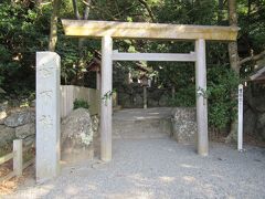 蘇民の近くの神社は松下社。ちょっと参拝していきました
