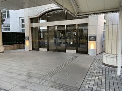 到着しました！
お台場ってウキウキします。(地方出身者なので)

2時50分ごろ着きましたが、フロント並んでませんでした。