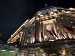 フラートンホテルですね！
次はここに泊まりたい！

The Fullerton Hotel Singapore
https://goo.gl/maps/LwoEPjFG4tnmV6EY9