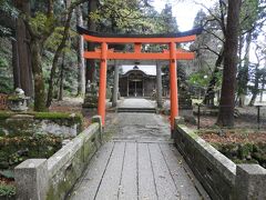 稲荷曲輪（有子山稲荷神社）です。
麓の神社との関連が分かりません。

