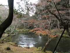 成田山公園〔昭和3(1928)年完成〕

東京ドーム3個分の広さが在ります。
梅見、森林浴、紅葉、四季を通して楽しめるイベントが行われます
