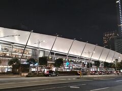 歩いて数分で「東京駅」八重洲口☆
新幹線に乗るなら、八重洲口がホームまでの距離が短いので便利だったりします。