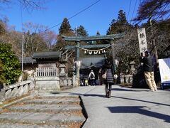 榛名神社に到着、早速お参りに。