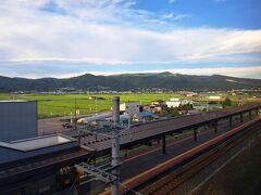 新函館北斗駅からの風景。
函館市の西と北に広がる北斗市の郊外です。