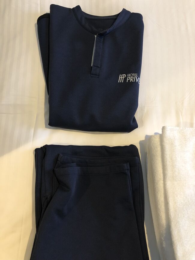 館内着がありました。上下別れているのはありがたいです。