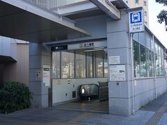 ●都営/本八幡駅

都営の地下鉄を利用してみたいと思います。
