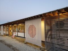 猿田彦珈琲
ここでワザワザ入る必要もないのだが、おいしいカフェはここだけ。