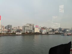 途中の風景、隅田川