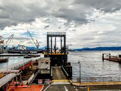 呉港に到着