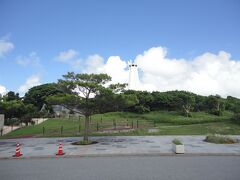 ひめゆりの塔を出て１５分程で２番目の目的地

「沖縄平和祈念公園」

に到着

沖縄の気候を見誤って暑さにやられ始める
