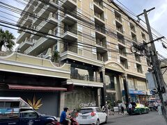 今回宿泊のLKロイヤルスイートホテル。３回目の宿泊。