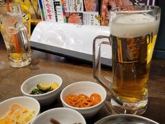 友人たちとわかれて名古屋の友人とご飯。
目をつけてたお店がどこもいっぱいで、
なんとかカウンターだけど開いてたカブ韓さんへ。