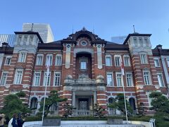 東京駅へ移動。