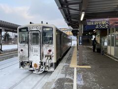 07:22、知床斜里駅に停車、4分間の停車時間です