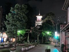 ホテルまで歩いて帰ります。尾山神社の前を通過。明日参拝しよう。