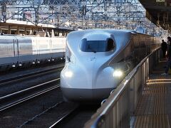 旅のはじまりは、静岡駅から。
下りの東海道新幹線に乗車します。。