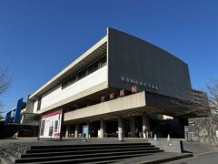 池袋から竹橋へ

東近美の宇和島駅のサインが光ってます
大竹さんが旧駅舎を立て壊す際譲り受けたものらしいです