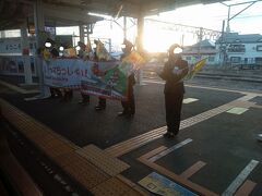 会津若松駅に到着。ここからは進行方向が反対になります。