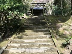御庭神社。鶴丸城内や、仙巌園内外にあった13の神社を大正7年（1918）に合祀。

