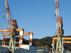 三菱重工業の長崎造船所。
その巨大さに、驚きます。
こちらも、世界文化遺産です。
