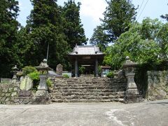 次に向ったのは、国東半島の東麓にある「泉福寺」
1375年に修行道場として創建された曹洞宗のお寺で、六郷満山霊場32番札所に指定されています。
