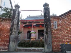 天后堂

鎖国時代の日本の交易を支えた中国人たちの居留地に築かれた媽祖廟の遺構が旧唐人屋敷・天后堂です。