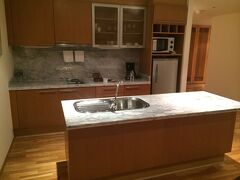 今回宿泊したのはルブアアットステートタワー。2泊しました。合計で3万円ちょっとです。