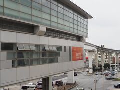 おもろまち駅に到着
雲が厚いです