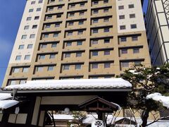 高山での2泊の宿泊先は、「飛騨花里の湯 高山桜庵」
ドーミーイン系列（共立リゾート）のホテル。

最上階の大浴場や無料の貸切露天風呂が良いです。